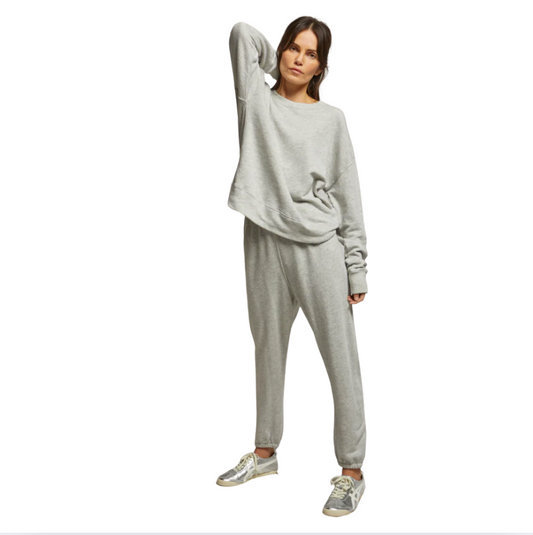 Perfect White Tee Tyler Sweatshirt