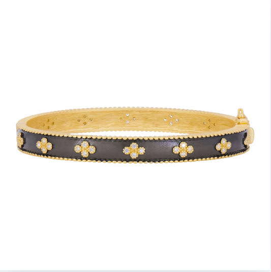 A Clover Stackable Hinge Bracelet